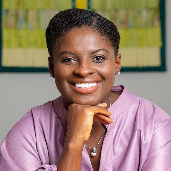 headshot of Freda Obeng-Ampofo, founder and chief mixer at Kaeme Cosmetics and a 2008 Gordon Christian College graduate